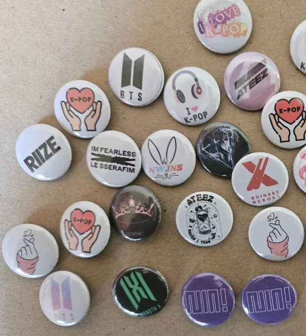 Kpop buttons